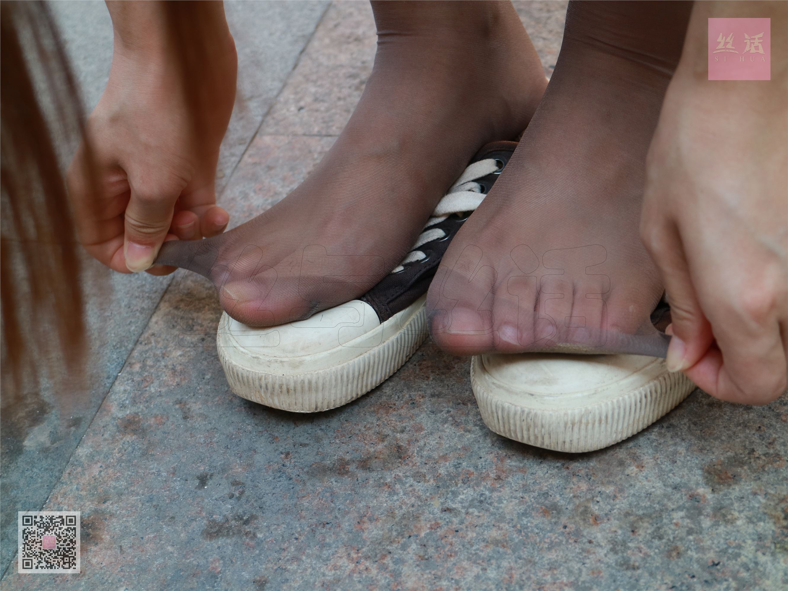 SiHua思话  SH002 嘉欣 闹市区の丝拍